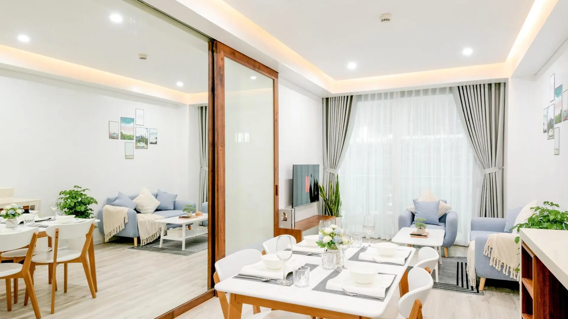A La Carte Beach Hotel Apartment - Free Airport Pickup Da Nang Vietnam