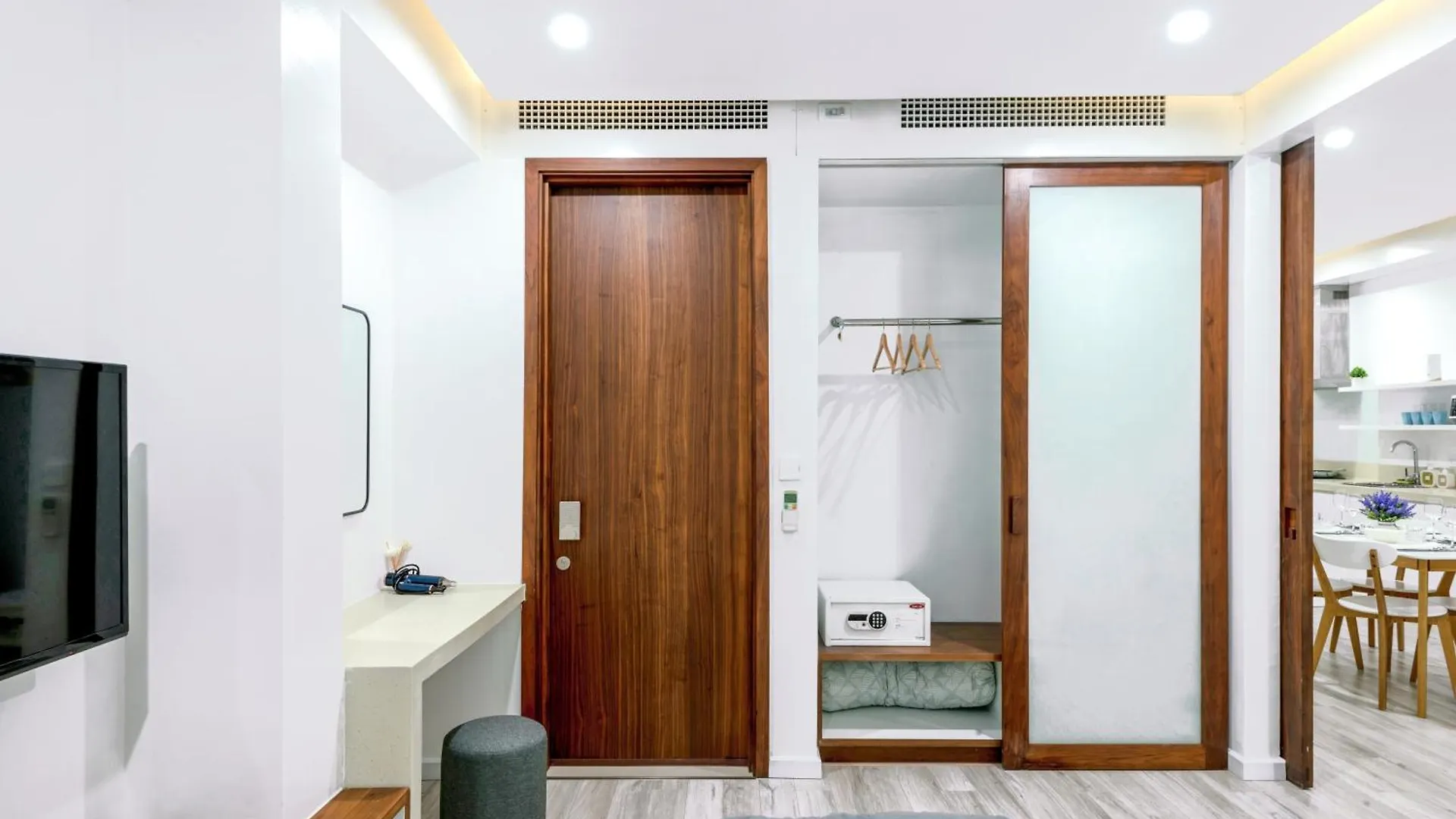A La Carte Beach Hotel Apartment - Free Airport Pickup Da Nang 0*,