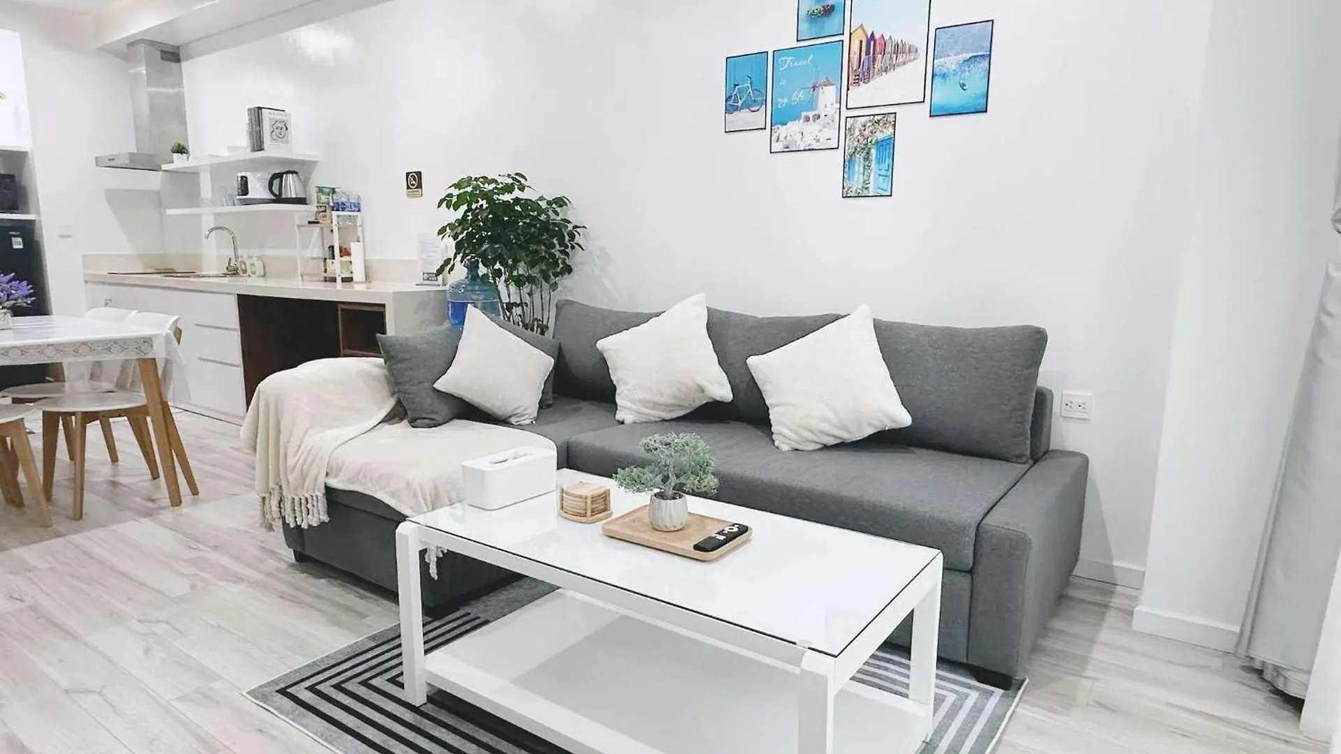 A La Carte Beach Hotel Apartment - Free Airport Pickup Da Nang Vietnam